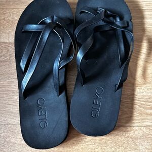 Oleyo Black Rubber Comfortable Sandals For woman Size 6